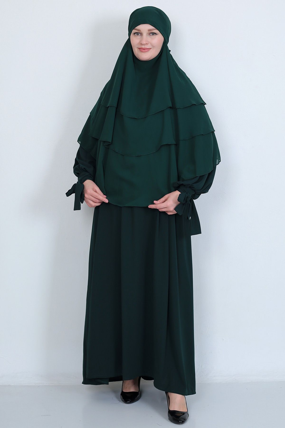 Kol Bağcıklı Robalı Elbise ve 3 Katlı Sufle Hijab Tesettür Takım