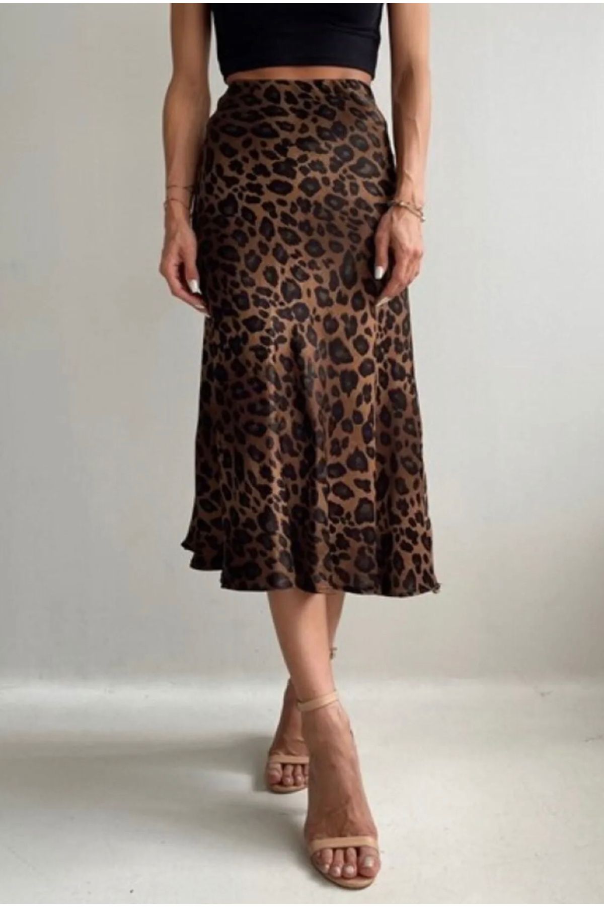Leopar Saten Etek Leopar Saten Etek