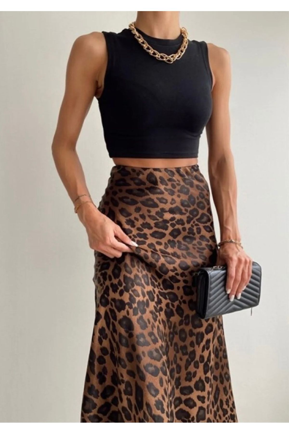 Leopar Saten Etek Leopar Saten Etek