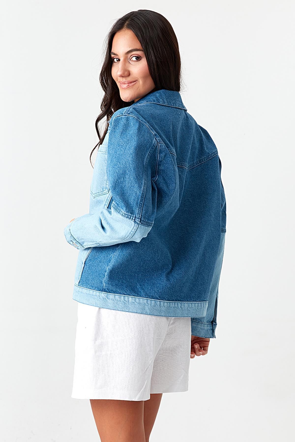 Renk Bloklu Mavi Cep Detaylı Denim Ceket Renk Bloklu Mavi Cep Detaylı Denim Ceket