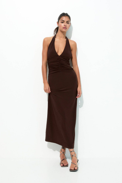 Uzun boyundan bağlamalı elbise Uzun boyundan bağlamalı elbise