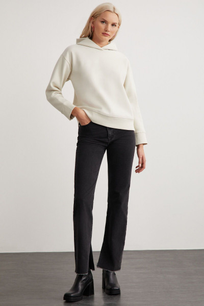 Kemberly Kadın Kapüşonlu Relaxed Kalıp Basic Beyaz Sweatshirt Kemberly Kadın Kapüşonlu Relaxed Kalıp Basic Beyaz Sweatshirt