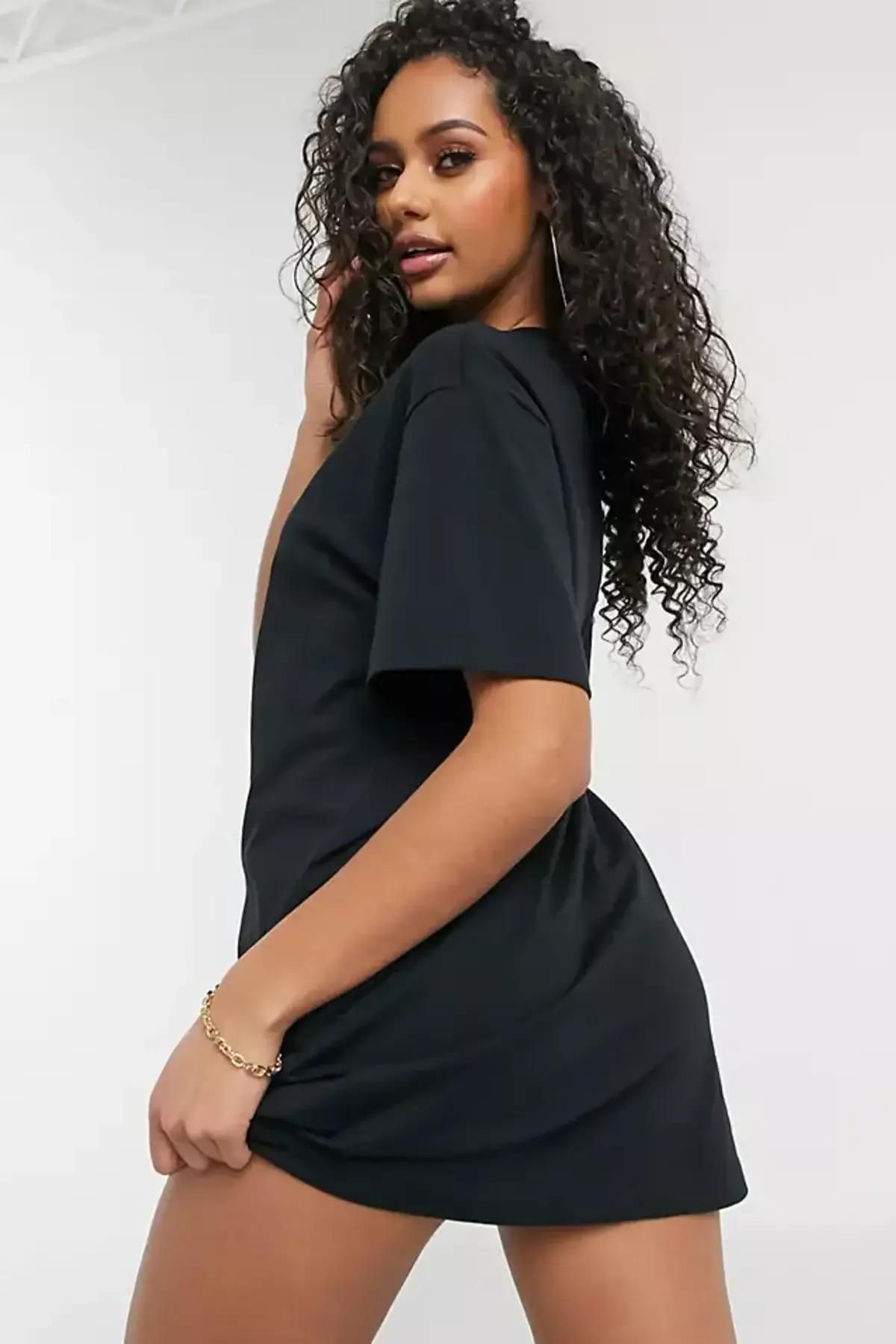Sportswear Essential Bol Kesim Pamuklu Siyah Kadın Elbise Tişört Sportswear Essential Bol Kesim Pamuklu Siyah Kadın Elbise Tişört