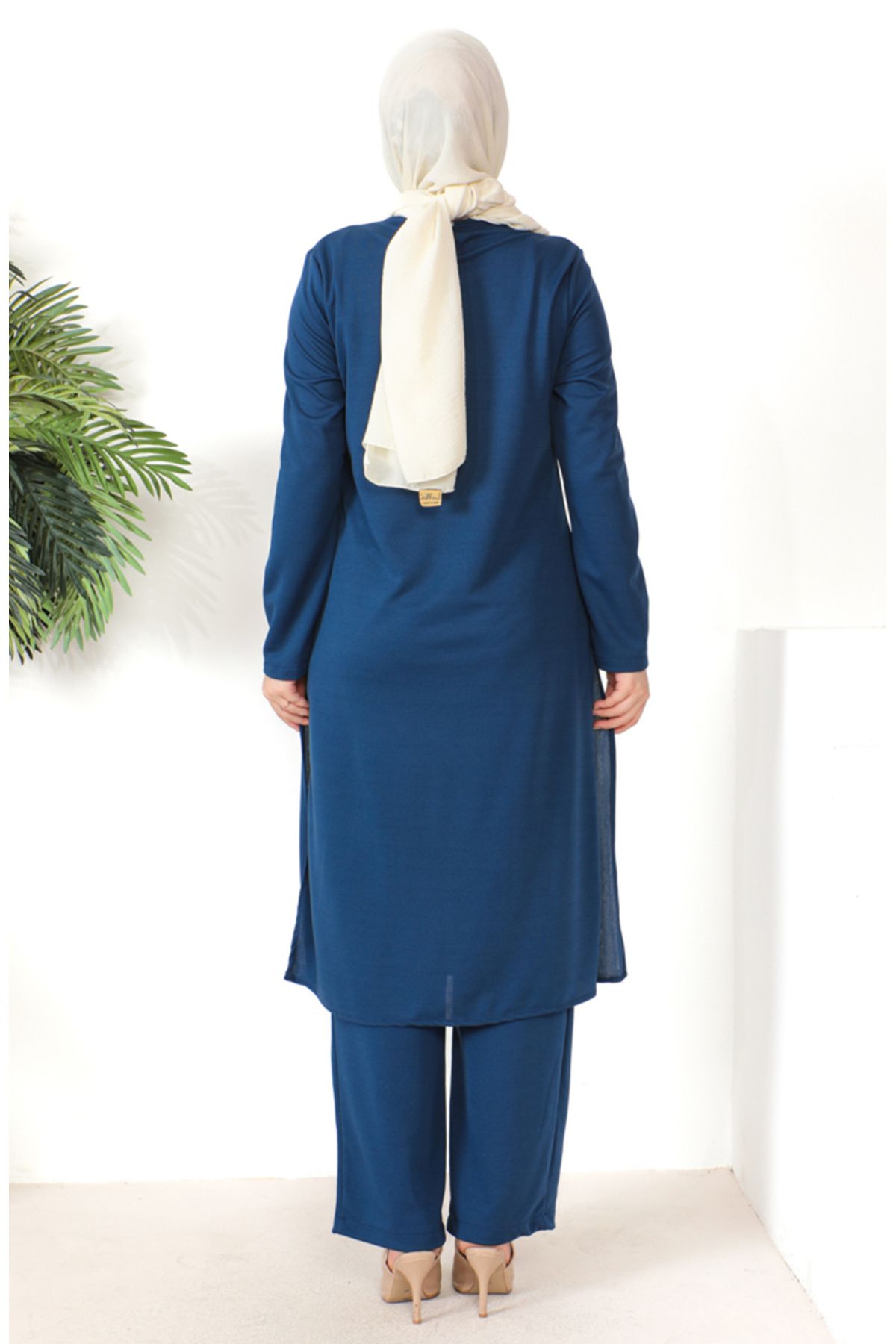 Kolyeli Tunik Pantolon İkili Takım 8585-09 İndigo Kolyeli Tunik Pantolon İkili Takım 8585-09 İndigo