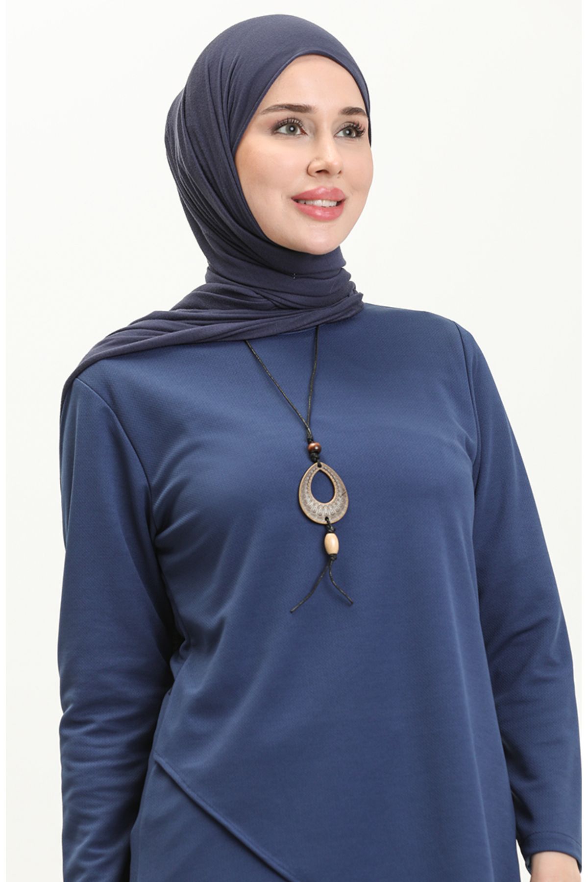 Kolyeli Tunik Pantolon İkili Takım 0704-10 İndigo Kolyeli Tunik Pantolon İkili Takım 0704-10 İndigo