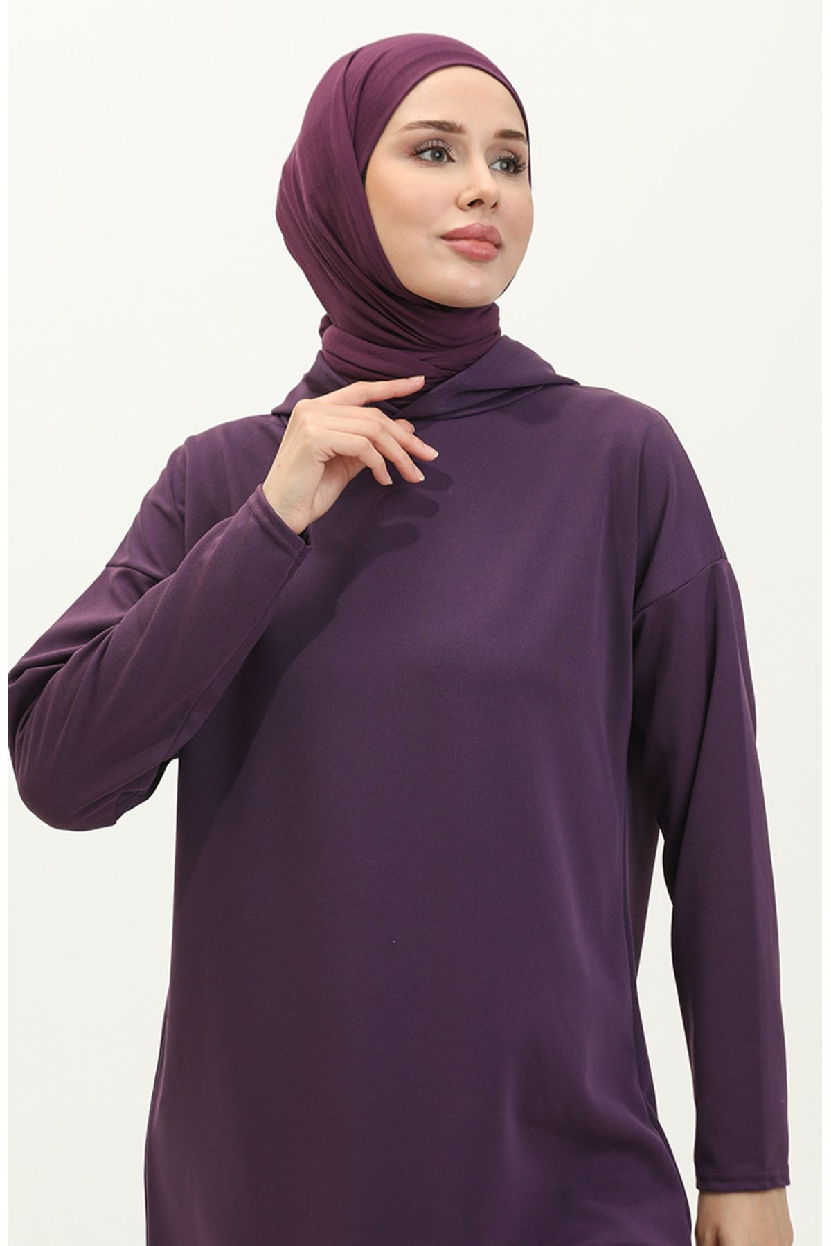 Kapüşonlu Mevsimlik Sade Tunik 8665-02 Mürdüm Kapüşonlu Mevsimlik Sade Tunik 8665-02 Mürdüm