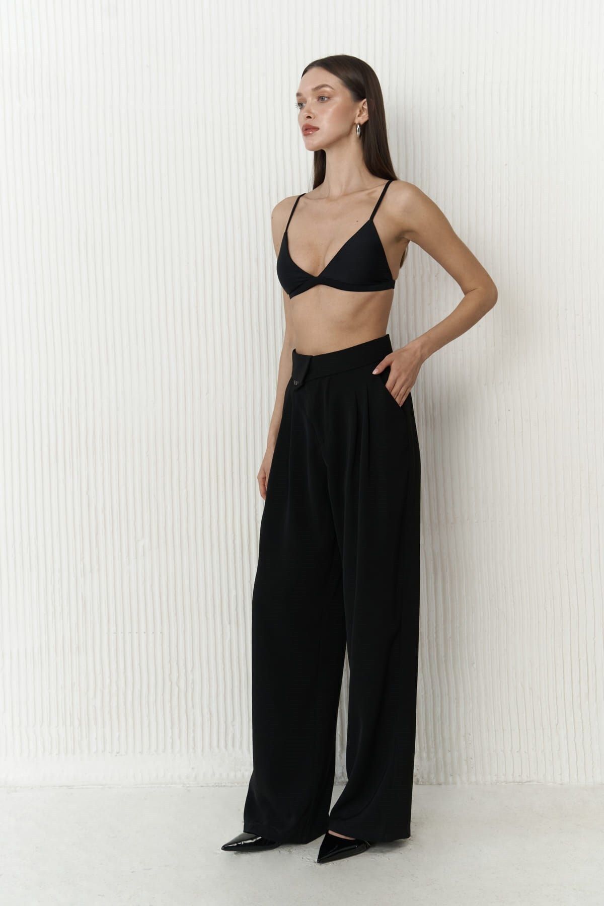 Mai Collection Diego Ön Düğme Detaylı Siyah Pantolon Mai Collection Diego Ön Düğme Detaylı Siyah Pantolon