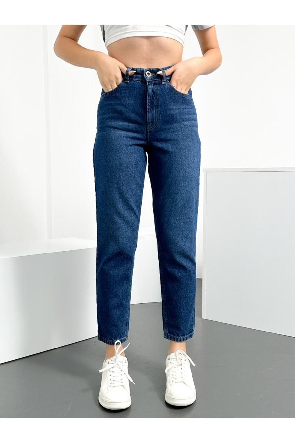 Koyu Mavi Kadın Likralı Mom Jean Yüksek Bel Esnek Kot Pantolon Anna-kymavi Koyu Mavi Kadın Likralı Mom Jean Yüksek Bel Esnek Kot Pantolon Anna-kymavi