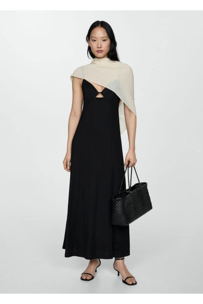 Uzun askılı elbise Uzun askılı elbise