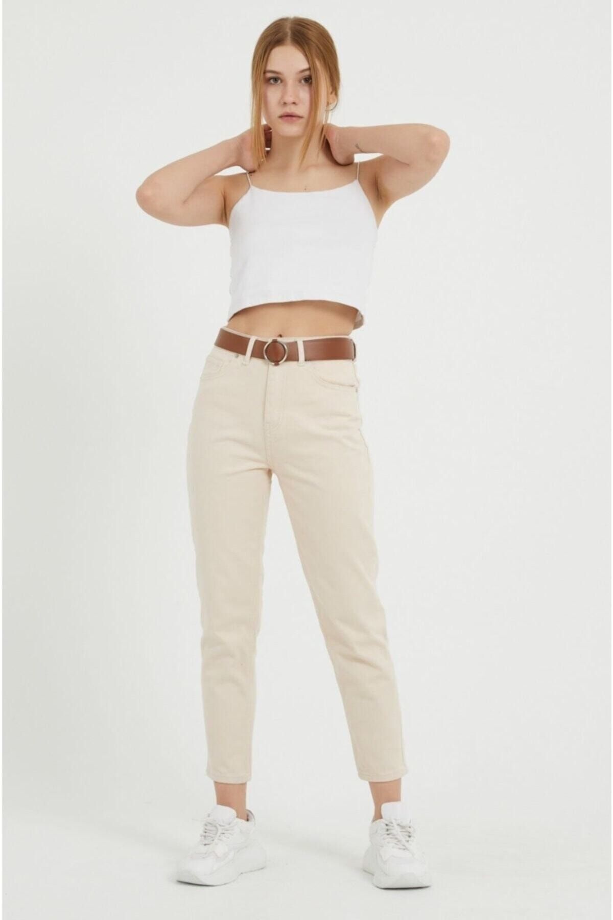 Kemerli Mom Jeans Bej Kemerli Mom Jeans Bej