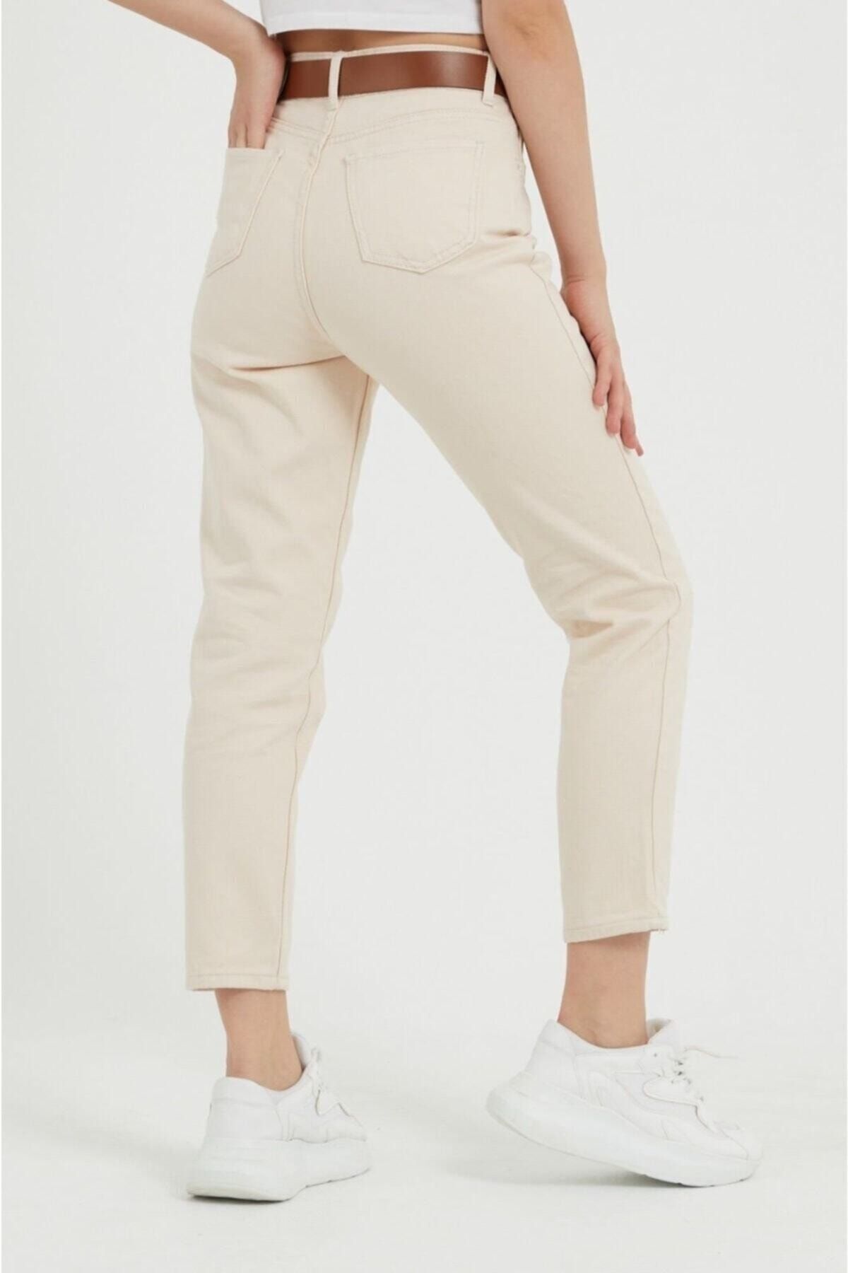 Kemerli Mom Jeans Bej Kemerli Mom Jeans Bej