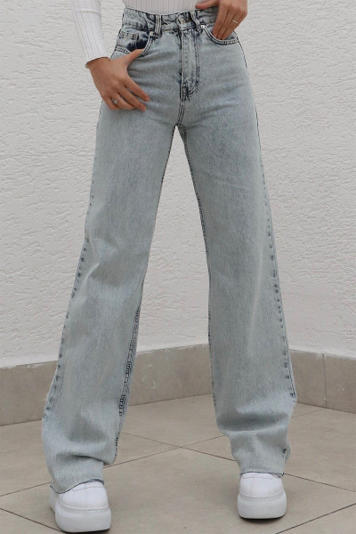 Quinn Likralı Kadın Buz Mavi Süper Yüksek Bel Salaş Paça Denim Kot Palazzo Pantolon Quinn Likralı Kadın Buz Mavi Süper Yüksek Bel Salaş Paça Denim Kot Palazzo Pantolon