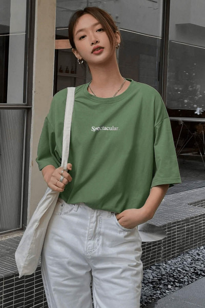 Spectacular Açık Yeşil Oversize Salas Boyfriend Kadın T-shirt Spectacular Açık Yeşil Oversize Salas Boyfriend Kadın T-shirt