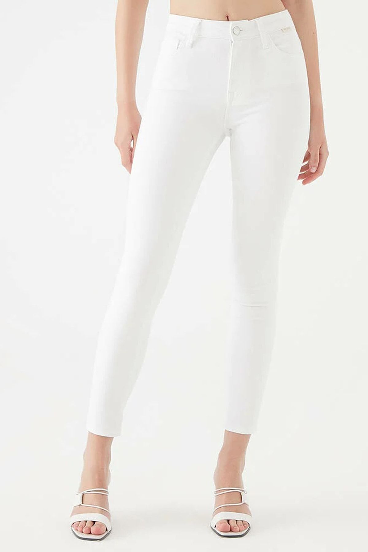 Super Skinny Beyaz Yüksek Bel Bilek Boy Dar Paça (iç Göstermez) Super Skinny Beyaz Yüksek Bel Bilek Boy Dar Paça (iç Göstermez)