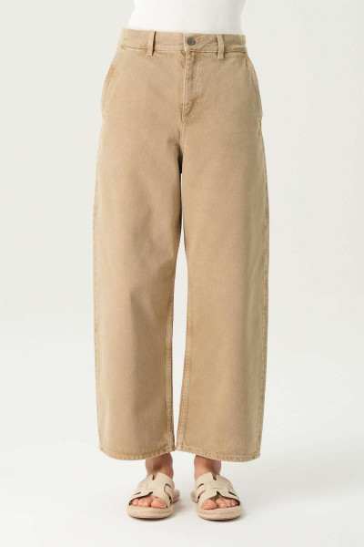 Weslie Camel Rengi Yüksek Bel Patı Fermuarlı Yandan Cepli Cropped Wideleg Jean Pantolon C 4530-107 Weslie Camel Rengi Yüksek Bel Patı Fermuarlı Yandan Cepli Cropped Wideleg Jean Pantolon C 4530-107
