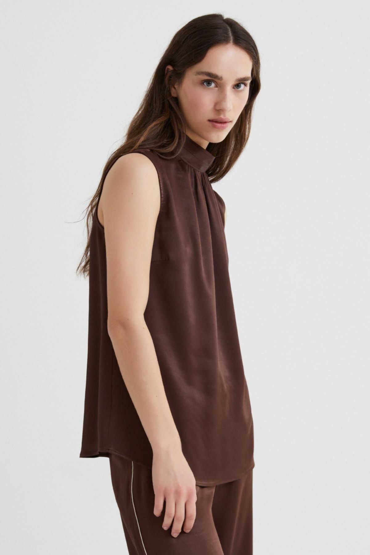 Kolsuz Saten Bluz Kolsuz Saten Bluz