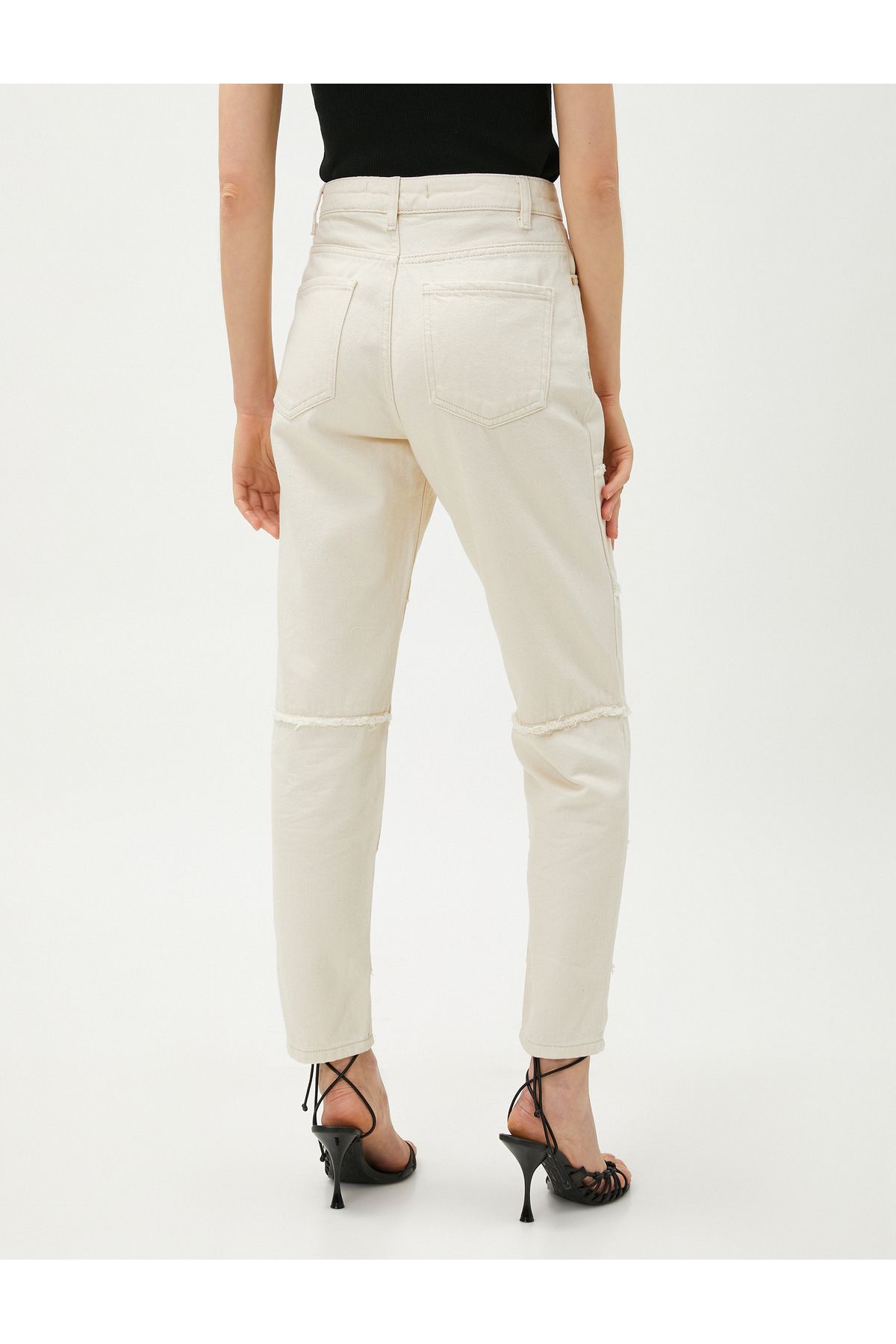 Yüksek Bel Kot Pantolon Rahat Kesim Hafif Dar Paça - Mom Jeans Yüksek Bel Kot Pantolon Rahat Kesim Hafif Dar Paça - Mom Jeans