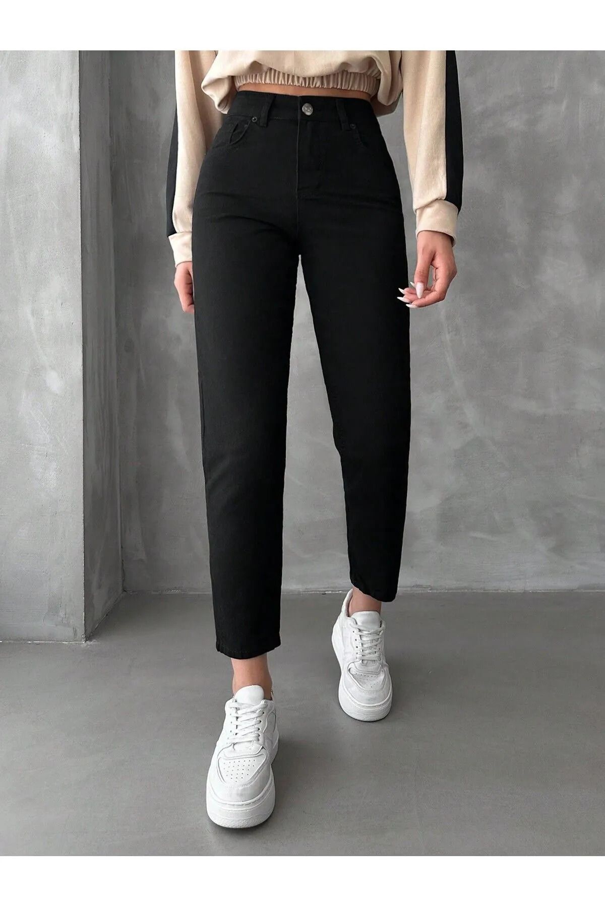 Tnya Siyah Solmaz Mom Jean Kadın Boyfriend Yüksek Bel Power Likra Extra Rahat Tnya Siyah Solmaz Mom Jean Kadın Boyfriend Yüksek Bel Power Likra Extra Rahat