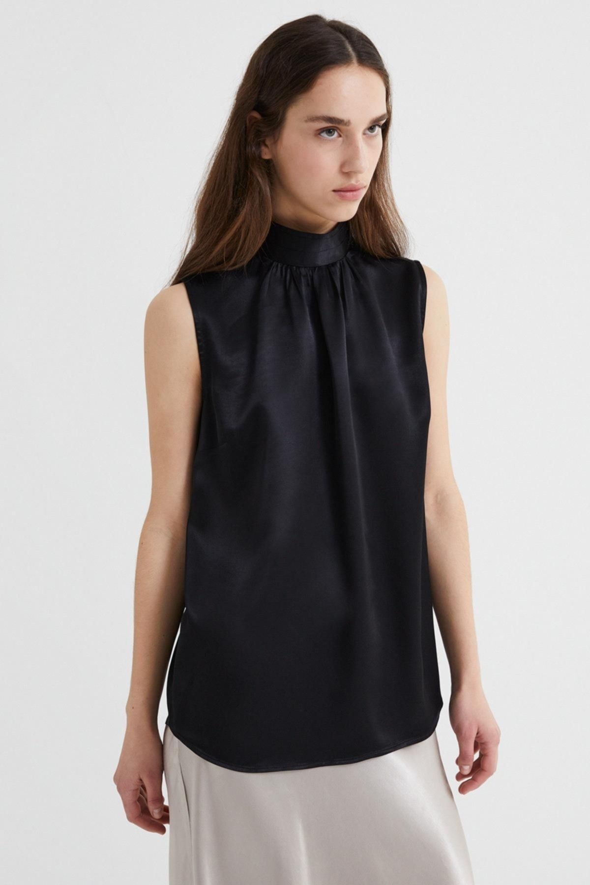 Kolsuz Saten Bluz Kolsuz Saten Bluz