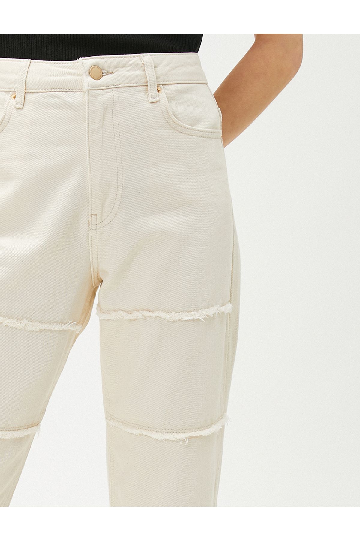 Yüksek Bel Kot Pantolon Rahat Kesim Hafif Dar Paça - Mom Jeans Yüksek Bel Kot Pantolon Rahat Kesim Hafif Dar Paça - Mom Jeans