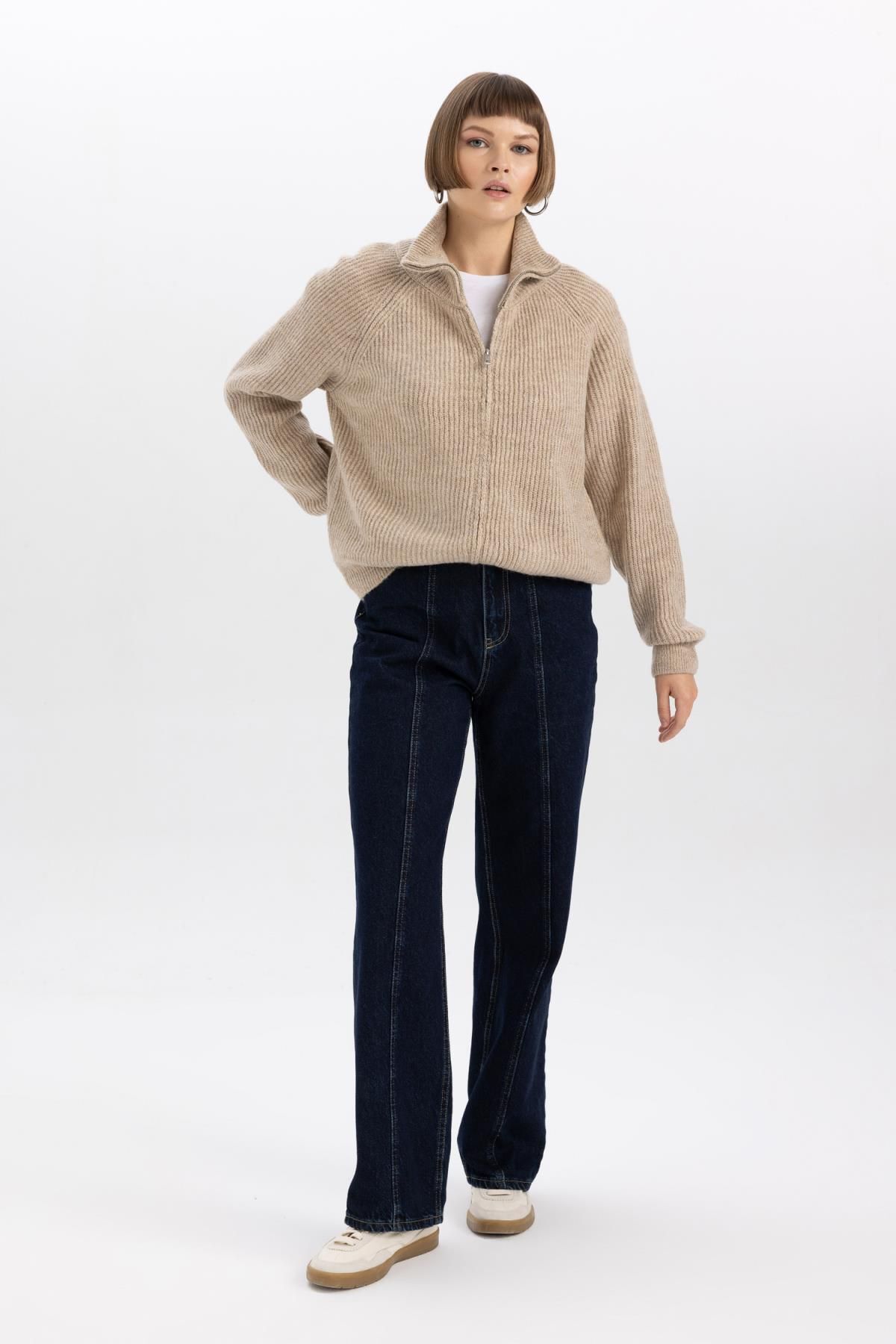 Regular Fit Fermuarlı Yaka Selanik Kumaş Hırka A7811ax23wn Regular Fit Fermuarlı Yaka Selanik Kumaş Hırka A7811ax23wn