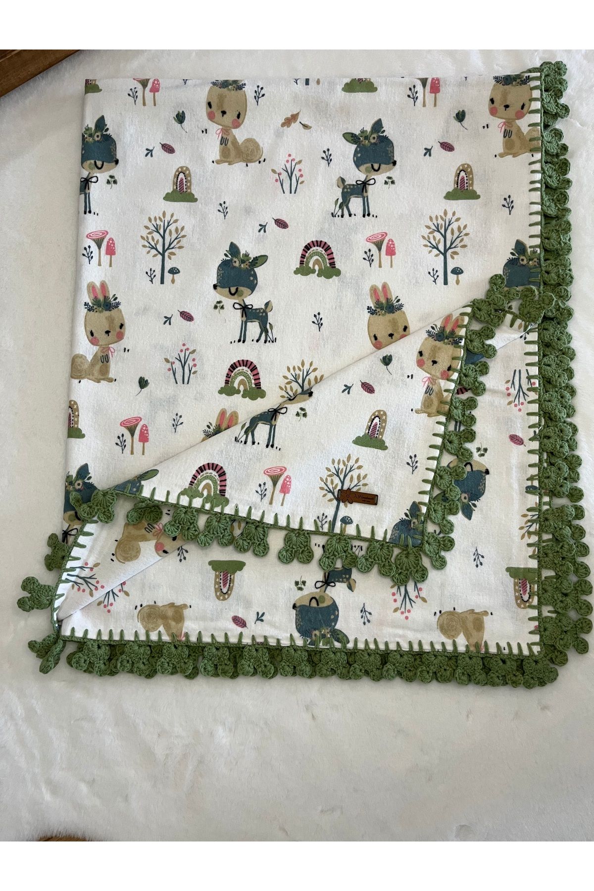 Pazen (Flanel) çift katlı 110x100cm kenarları el örgüsü Bebek Battaniyesi Pazen (Flanel) çift katlı 110x100cm kenarları el örgüsü Bebek Battaniyesi