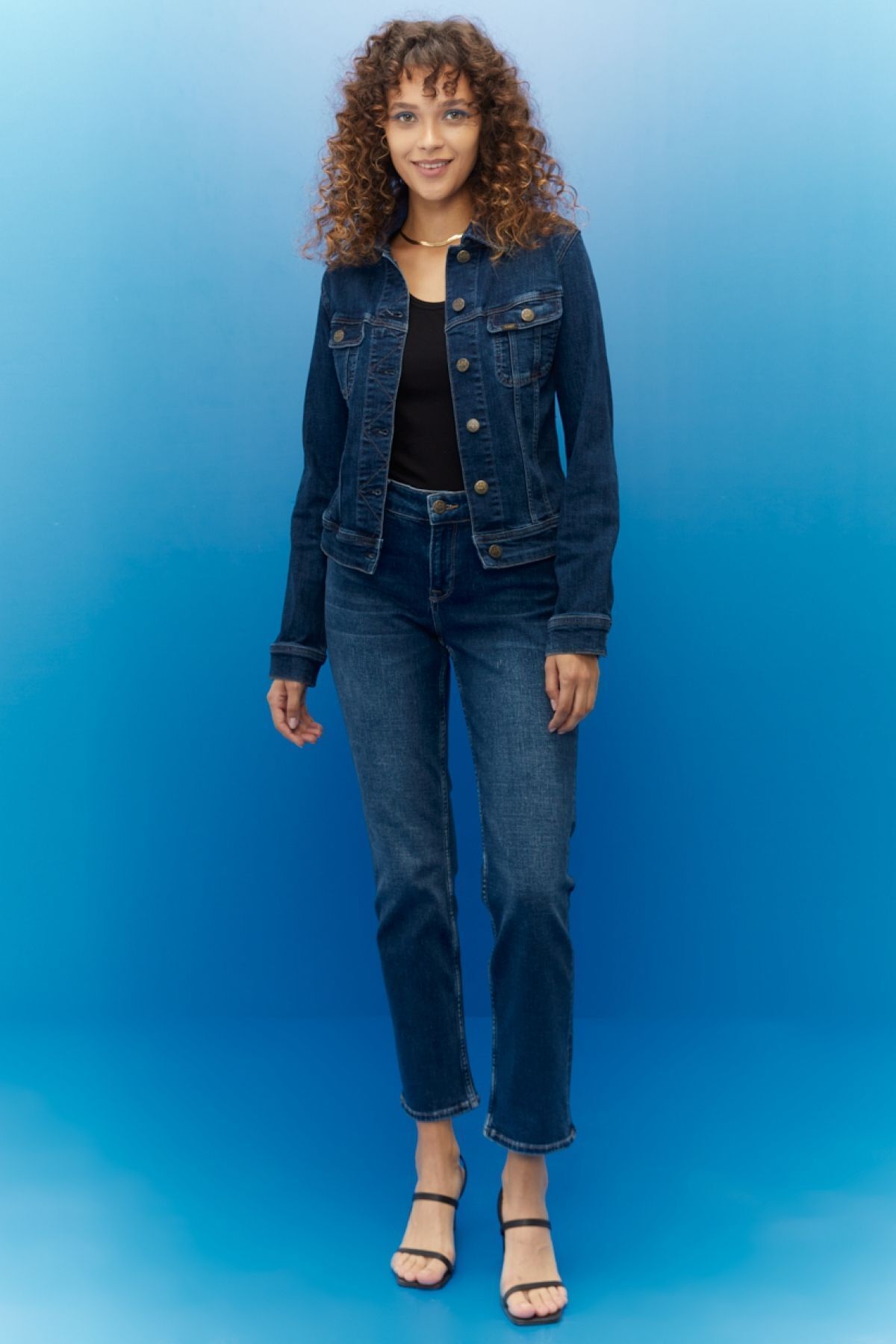 Slim Fit Dar Kesim Denim Kot Ceket Slim Fit Dar Kesim Denim Kot Ceket