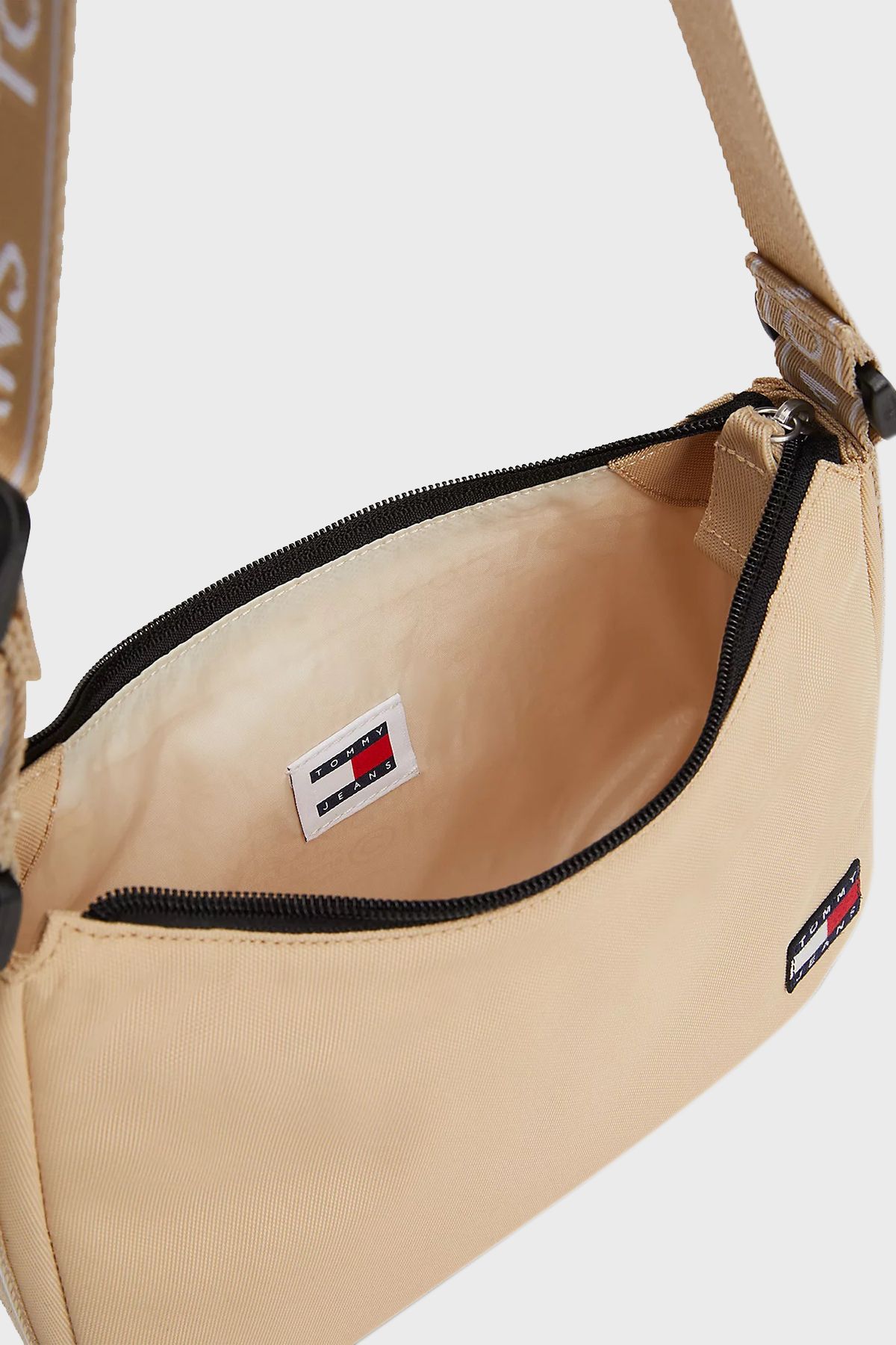 Tommy Jeans Ayarlanabilir Askılı Çanta ÇANTA AW0AW16276 AB9 Tommy Jeans Ayarlanabilir Askılı Çanta ÇANTA AW0AW16276 AB9