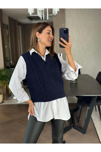Lacivert Beyaz Gömlekli Triko Kadın Süveter Lacivert Beyaz Gömlekli Triko Kadın Süveter