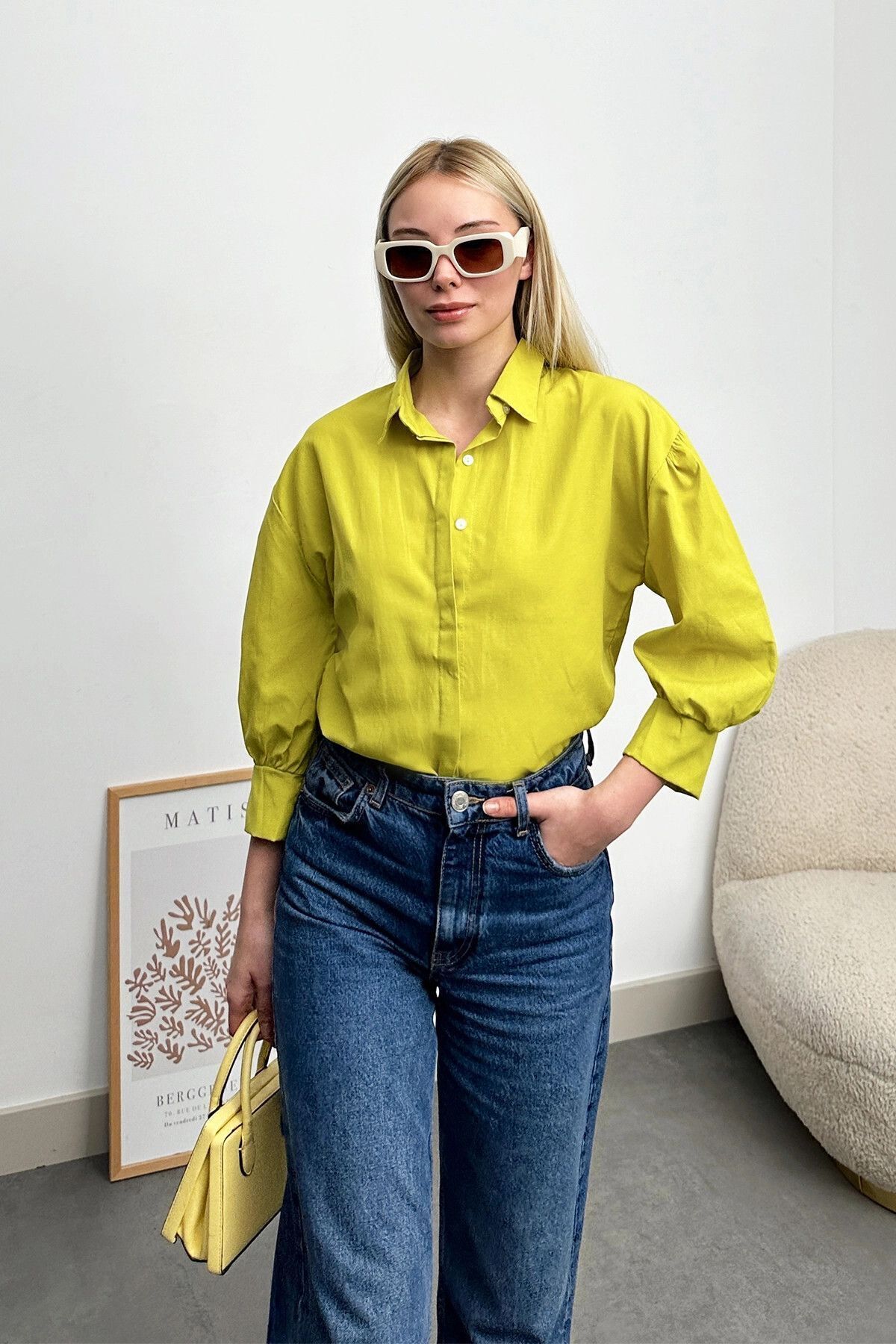 Kadın Yağ Yeşili Balon Kol Gizli Patlı Dokuma Gömlek Kadın Yağ Yeşili Balon Kol Gizli Patlı Dokuma Gömlek