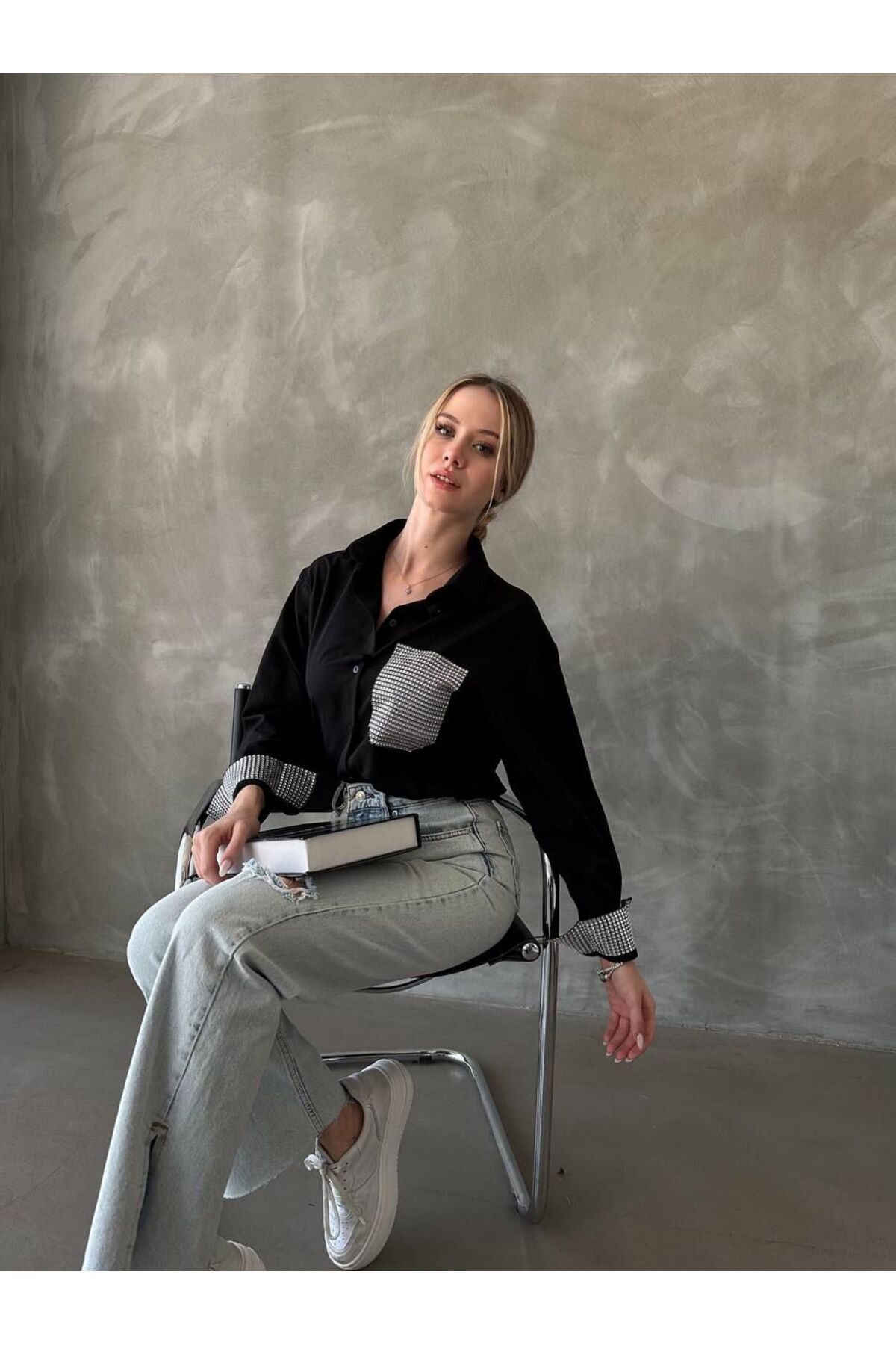 Kadın Siyah  Kolu ve Cebi Taşlı Gömlek Kadın Siyah  Kolu ve Cebi Taşlı Gömlek