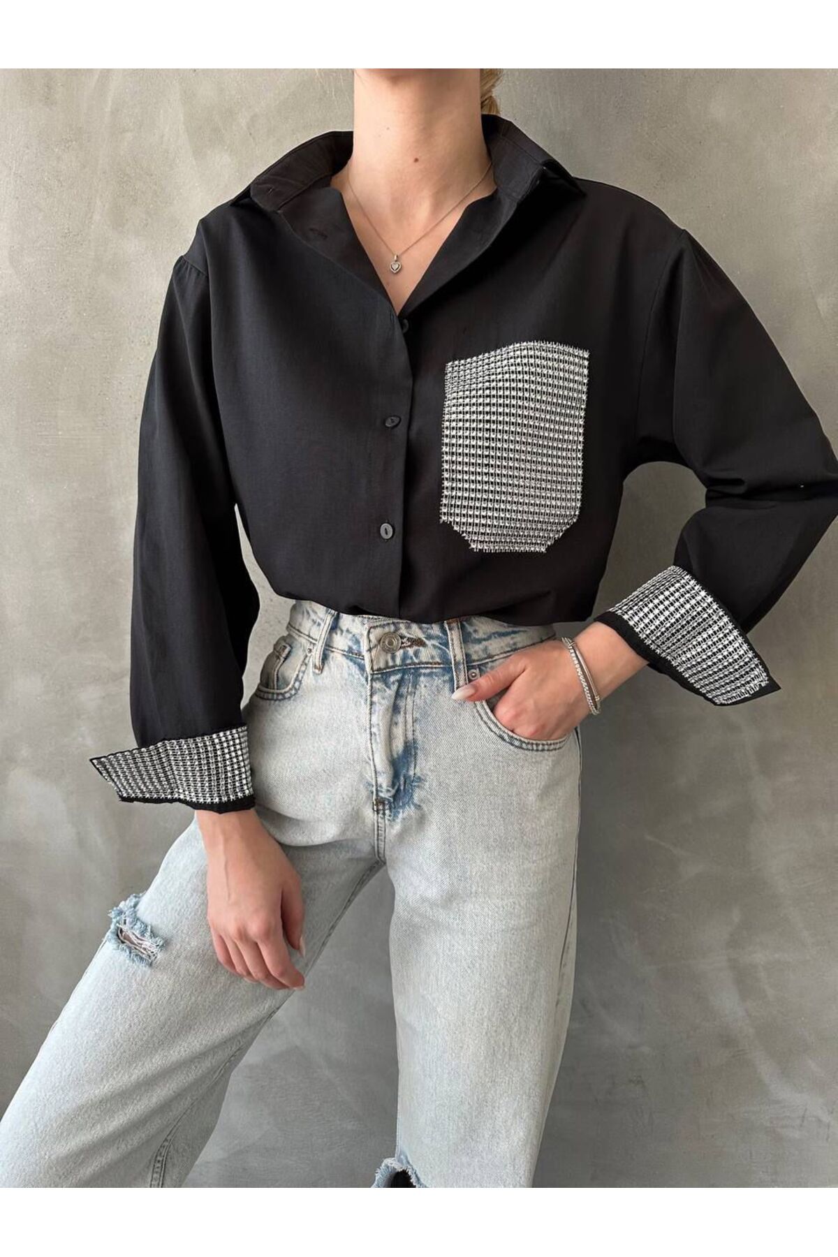 Kadın Siyah  Kolu ve Cebi Taşlı Gömlek Kadın Siyah  Kolu ve Cebi Taşlı Gömlek