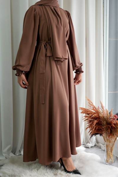 Model Meryem Medine Ipeği Çiçek Kol Detaylı Tesettür Elbise (ŞALSIZ) - Sütlü Kahve - Meryem01011 Model Meryem Medine Ipeği Çiçek Kol Detaylı Tesettür Elbise (ŞALSIZ) - Sütlü Kahve - Meryem01011