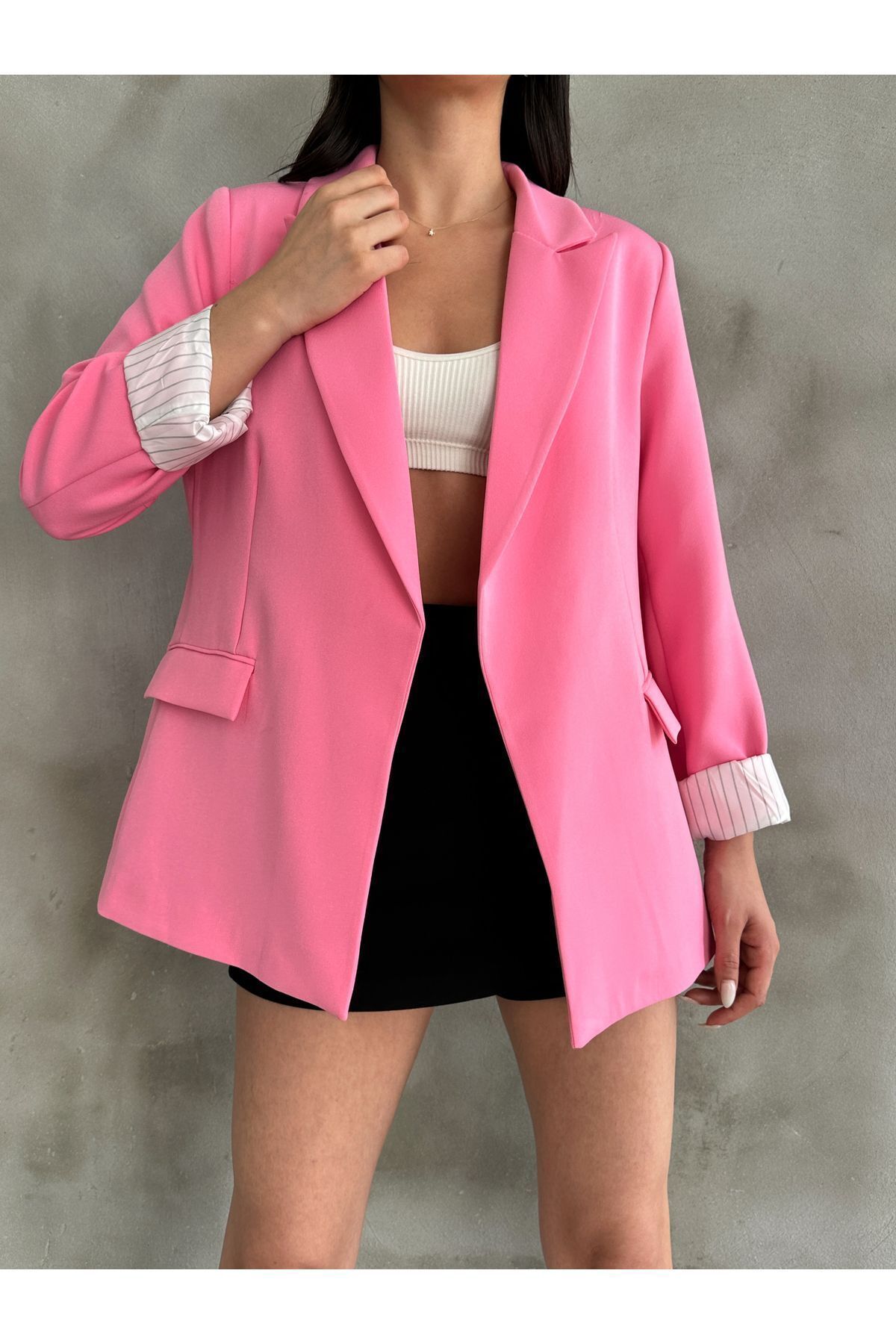 Kadın Pembe Astarı Çizgili Ceket Kadın Pembe Astarı Çizgili Ceket