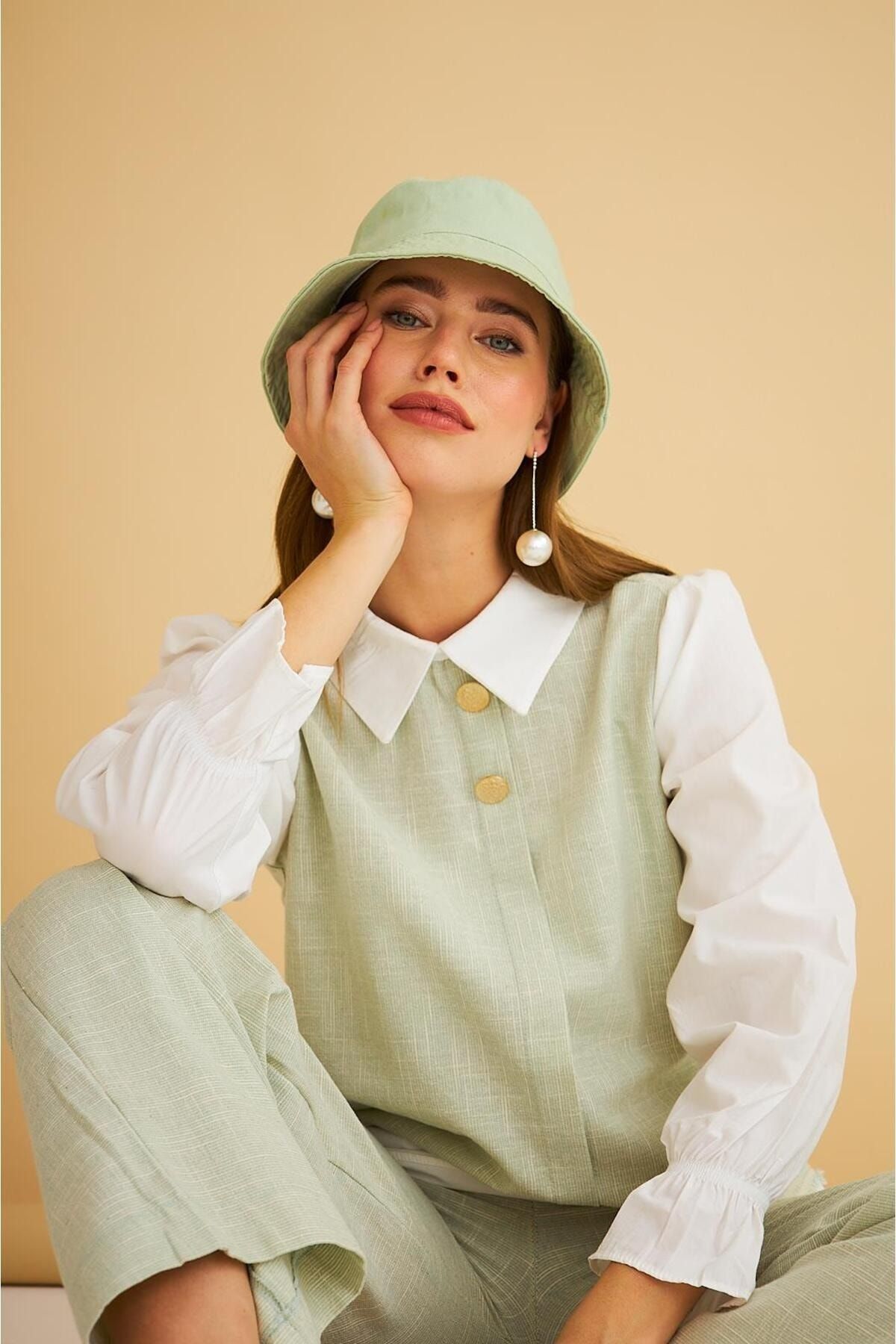 Lambade Düğme Detaylı Bol Paça Keten Mint Tunik Pantolon Takım Lambade Düğme Detaylı Bol Paça Keten Mint Tunik Pantolon Takım