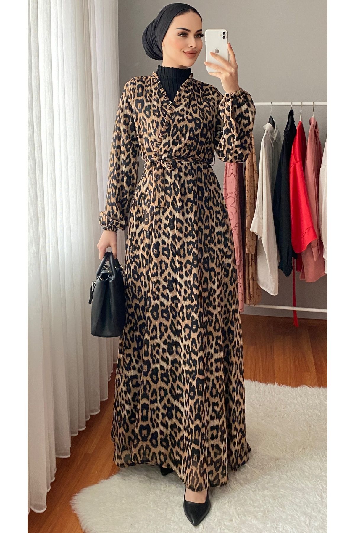 KRUVAZE YAKA LEOPAR DESEN ŞİFON ELBİSE KRUVAZE YAKA LEOPAR DESEN ŞİFON ELBİSE