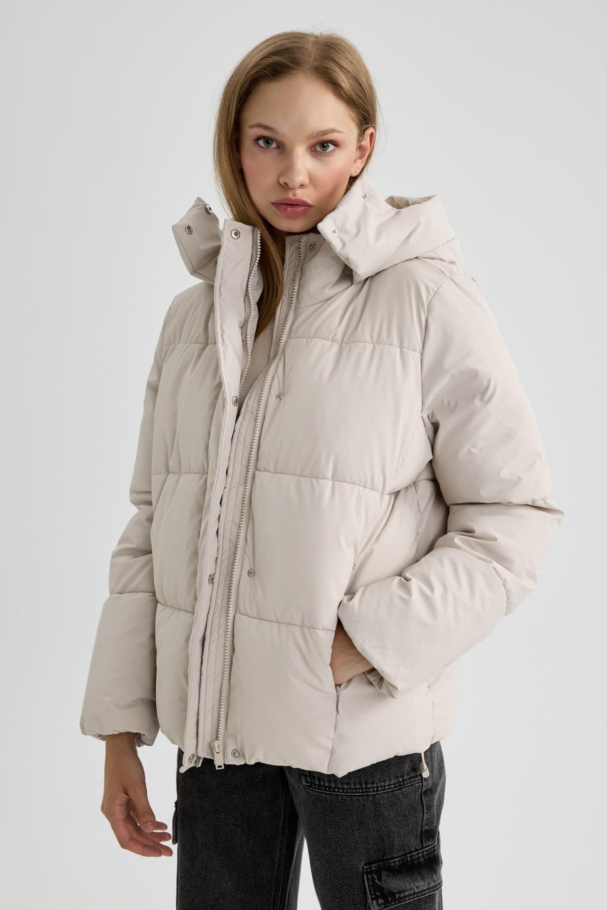 Su Geçirmez Relax Fit Kapüşonlu Şişme Mont A4090ax23wn Su Geçirmez Relax Fit Kapüşonlu Şişme Mont A4090ax23wn