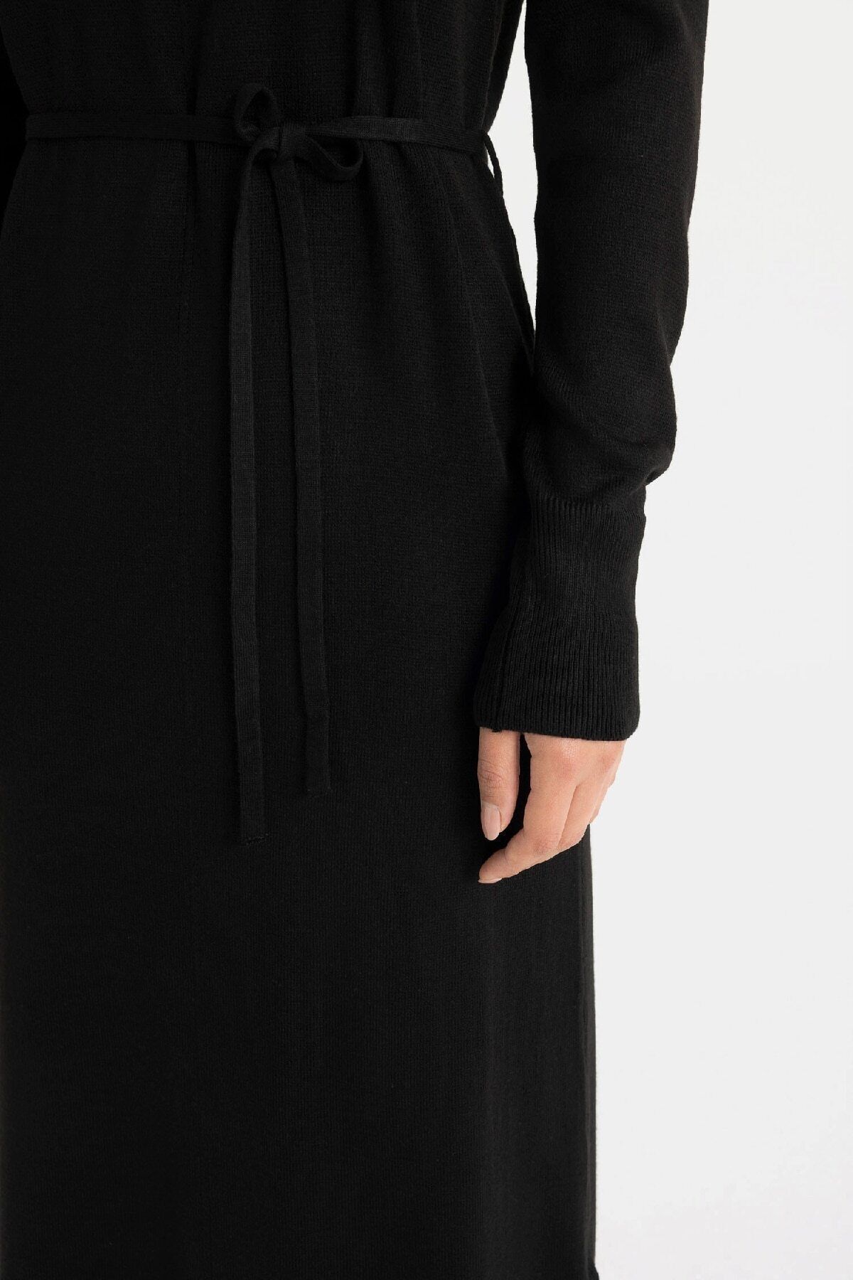 Regular Fit Yarım Balıkçı Yaka Basic Düz Yırtmaçlı Uzun Kollu Maxi Triko Elbise A9807ax24wn Regular Fit Yarım Balıkçı Yaka Basic Düz Yırtmaçlı Uzun Kollu Maxi Triko Elbise A9807ax24wn