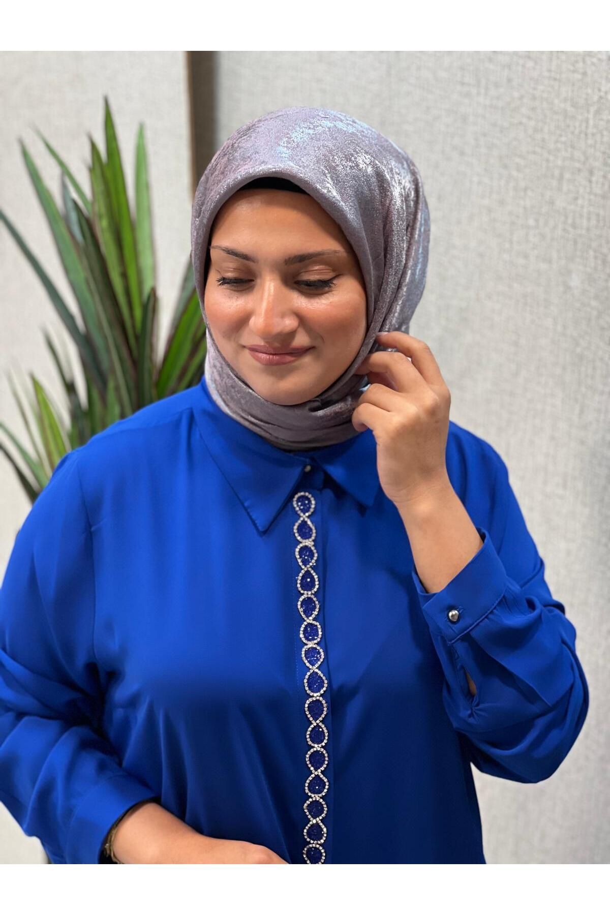 Önü S Taşlı Tunik Önü S Taşlı Tunik