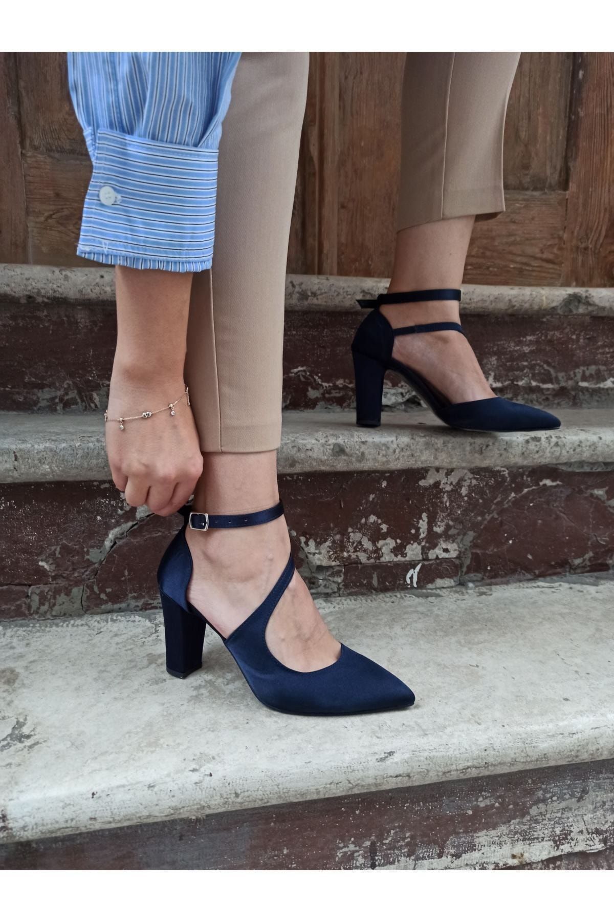 Lacivert Saten Modelli Stiletto Lacivert Saten Modelli Stiletto