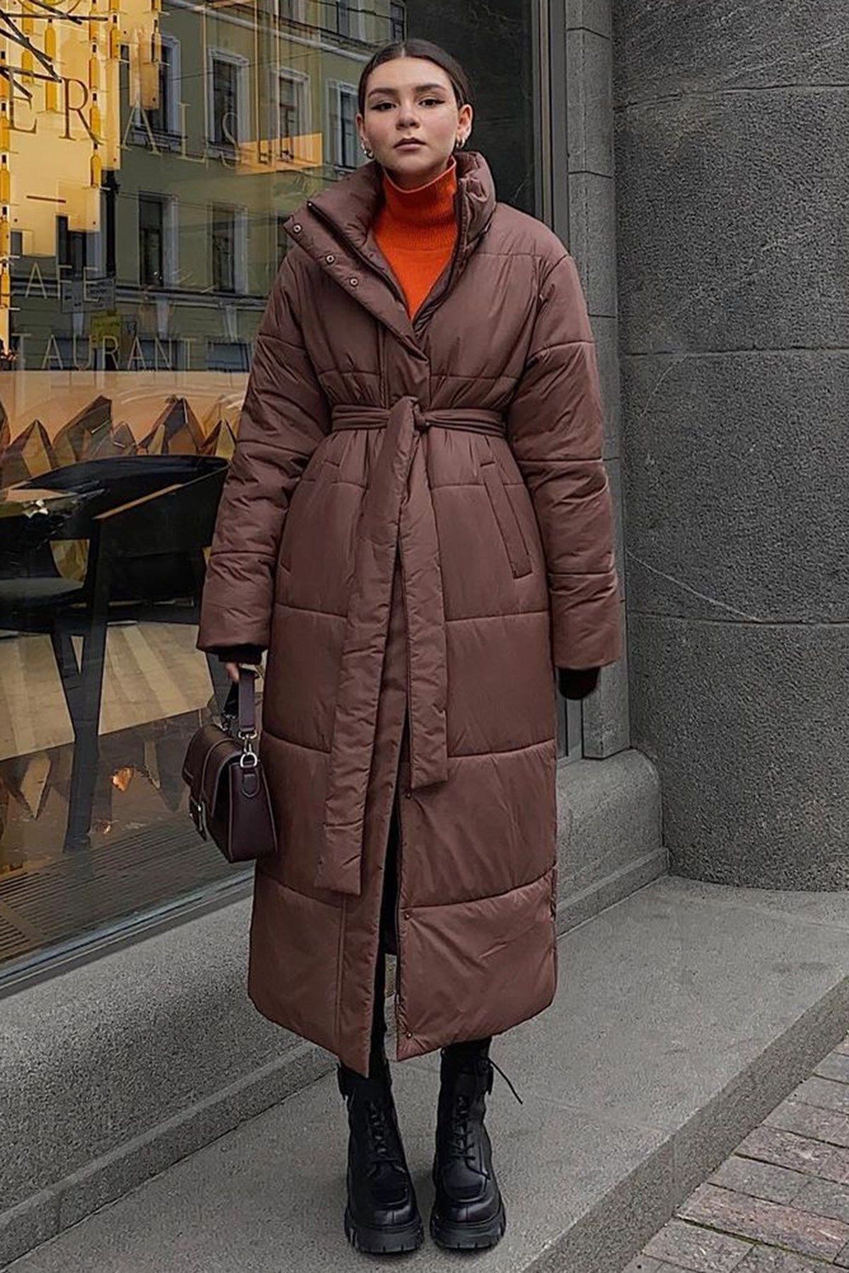 Kahverengi Uzun Şişme Kadın Mont MG1397 Kahverengi Uzun Şişme Kadın Mont MG1397