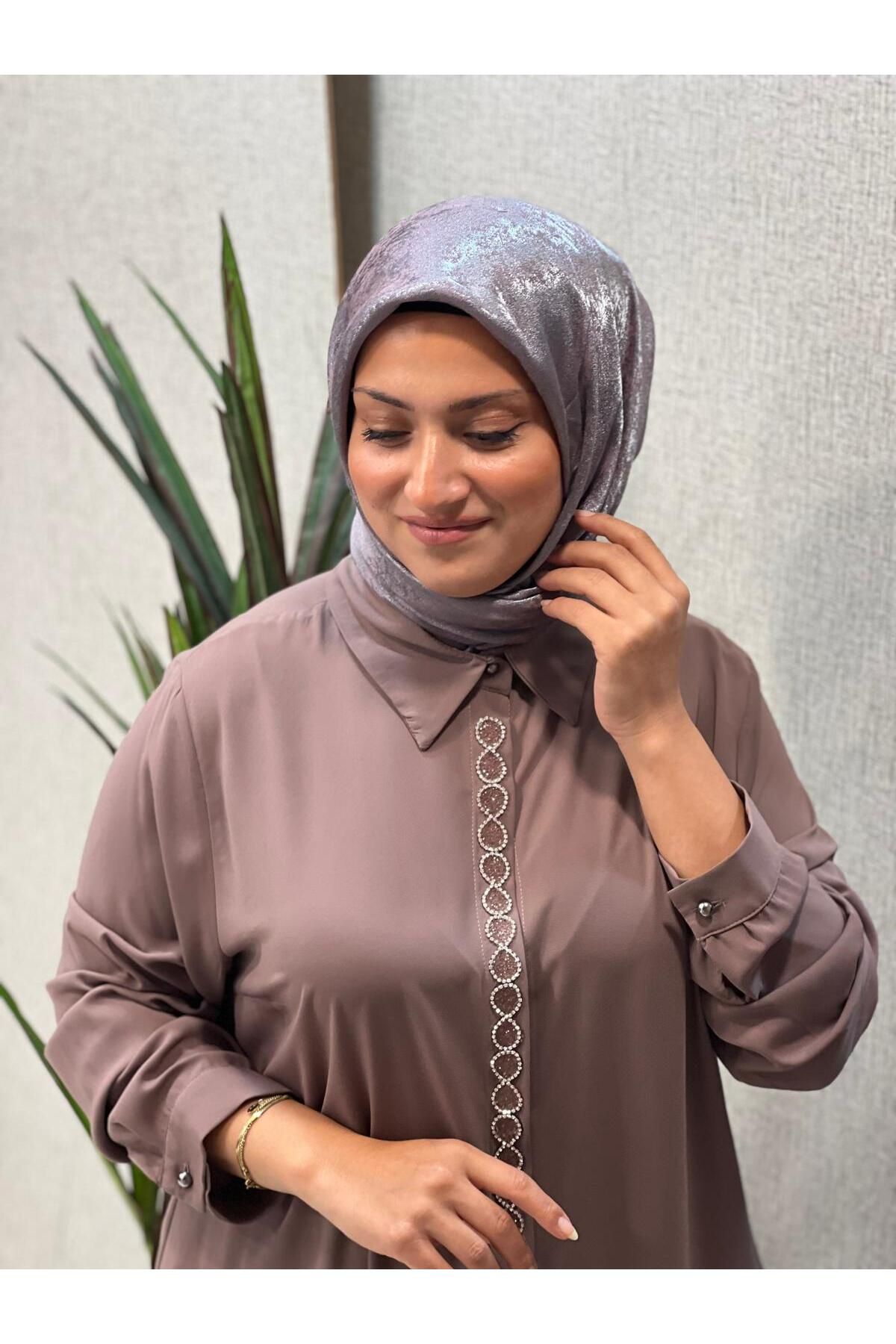 Önü S Taşlı Tunik Önü S Taşlı Tunik