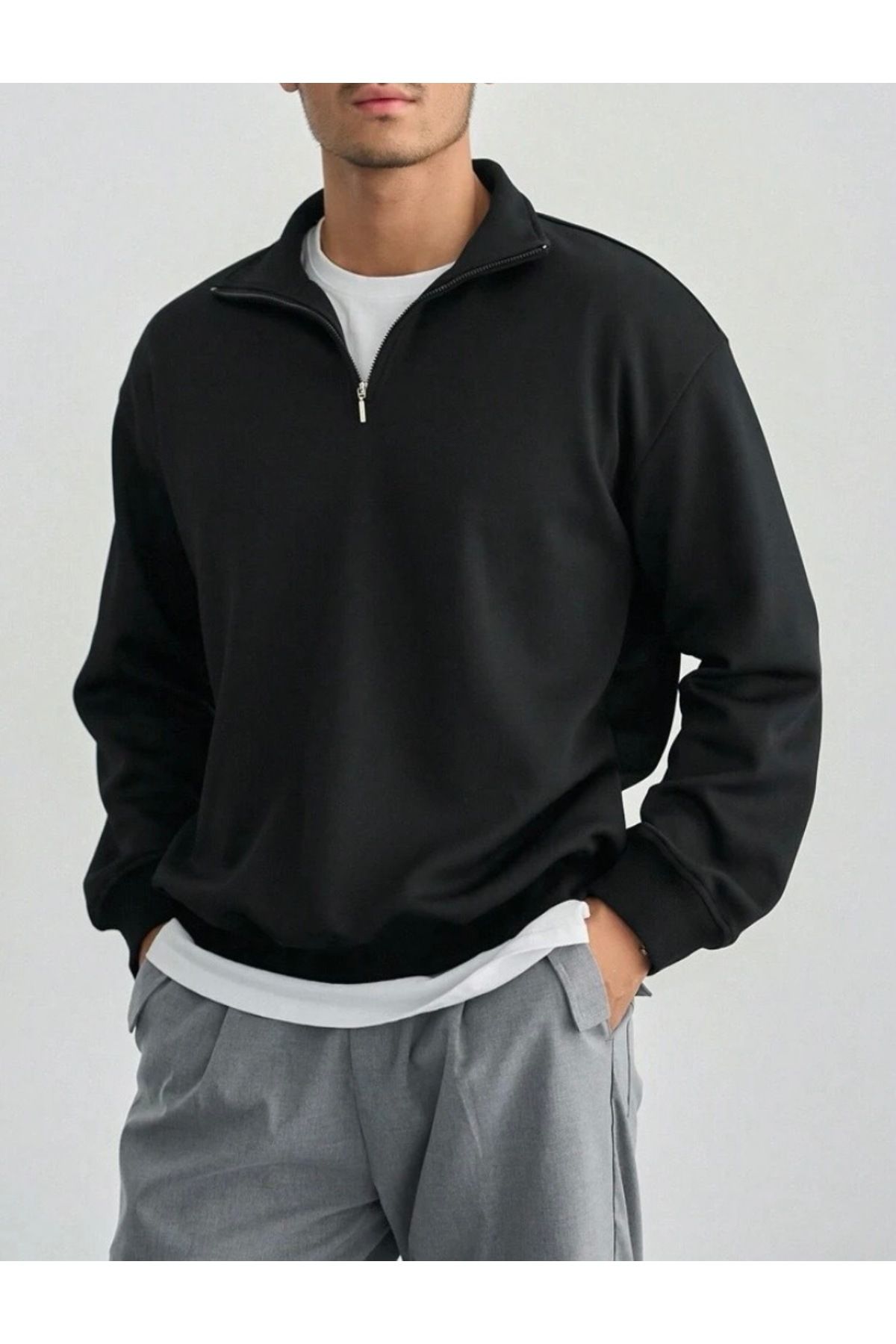 Siyah Dik Yaka Yarım Fermuarlı Düz Kazak Sweatshirt Siyah Dik Yaka Yarım Fermuarlı Düz Kazak Sweatshirt