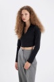 Siyah Fitted Vucuda Oturan Gömlek Yaka Fermuarlı Bengalin Uzun Kollu Crop Basic Düz Bluz C5037ax24au