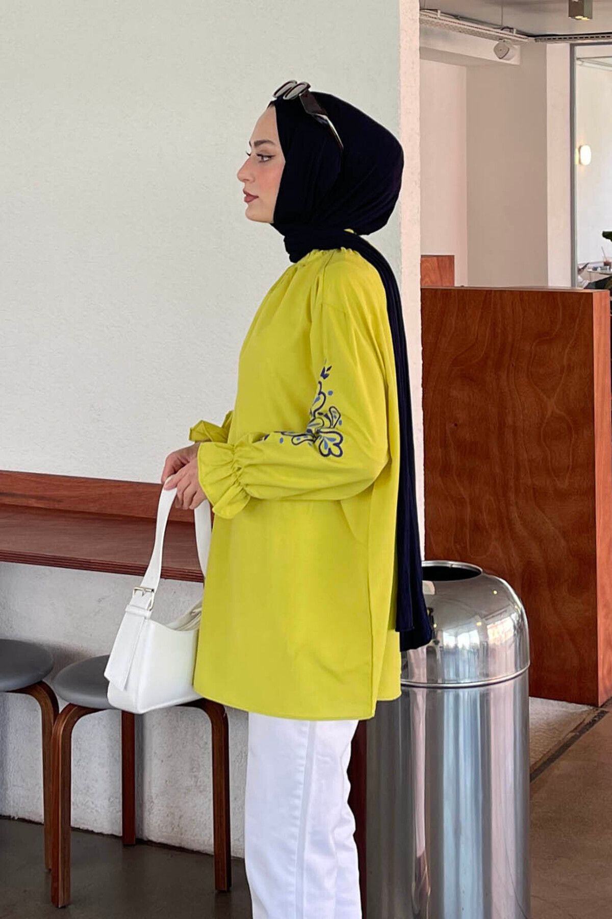 Kol Nakışlı Tesettür Tunik Kol Nakışlı Tesettür Tunik