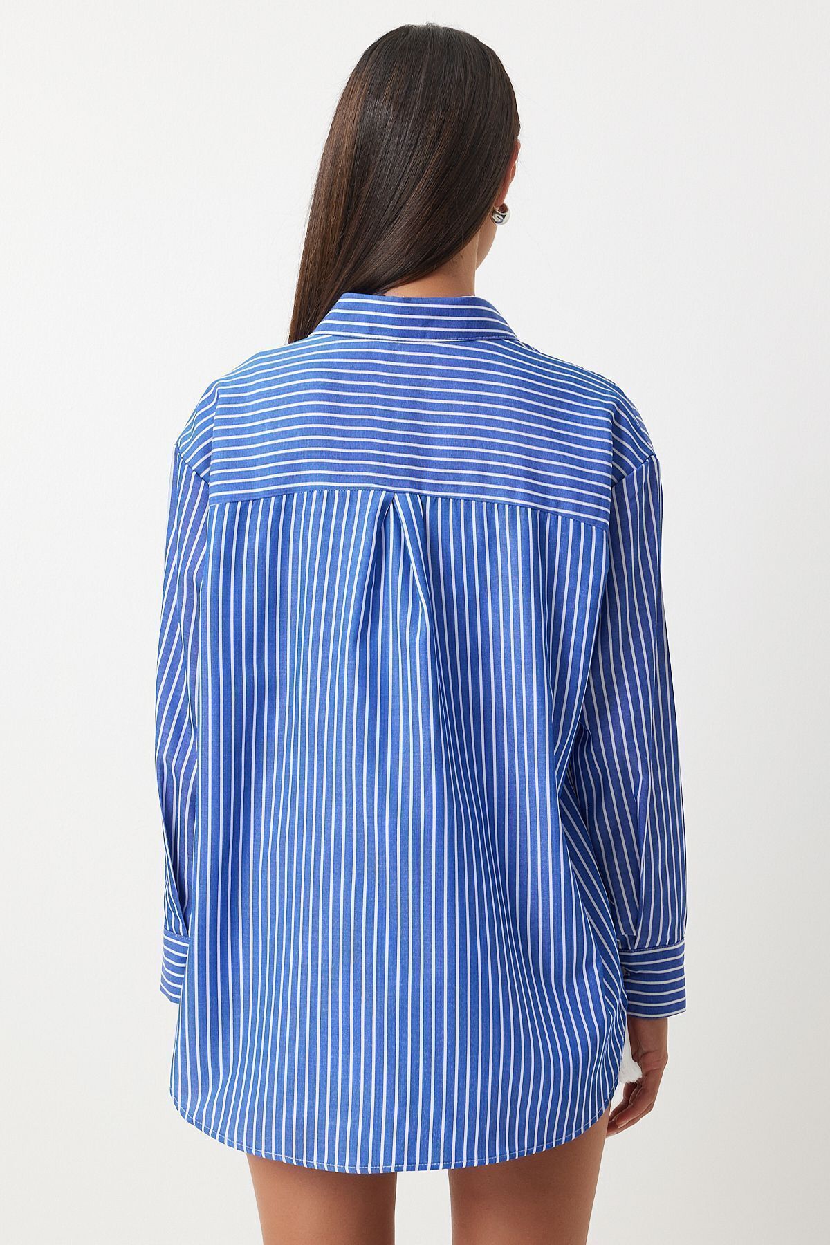 Kalp Nakışlı Çizgili Oversize Poplin gömlek Lacivert Beyaz Ldx0001 Kalp Nakışlı Çizgili Oversize Poplin gömlek Lacivert Beyaz Ldx0001