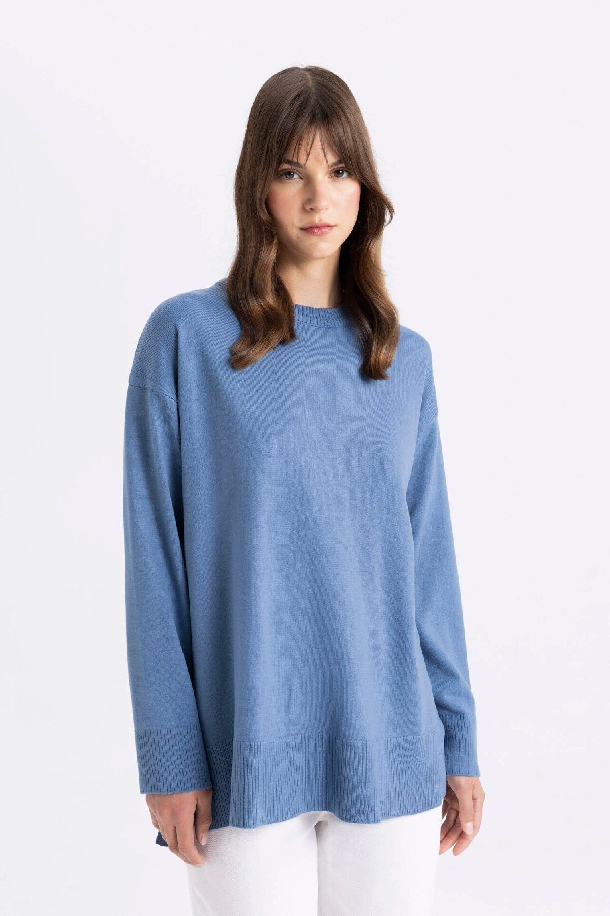 Regular Fit Bisiklet Yaka Yandan Yırtmaçlı Basic Düz Triko Kazak Tunik C5165ax24au Regular Fit Bisiklet Yaka Yandan Yırtmaçlı Basic Düz Triko Kazak Tunik C5165ax24au