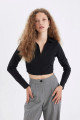 Siyah Fitted Vucuda Oturan Gömlek Yaka Fermuarlı Bengalin Uzun Kollu Crop Basic Düz Bluz C5037ax24au