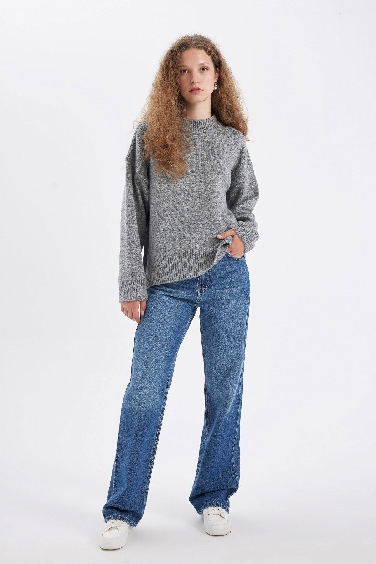 Oversize Geniş Kalıp Yarım Balıkçı Yaka Uzun Triko Kazak R6044az24wn Oversize Geniş Kalıp Yarım Balıkçı Yaka Uzun Triko Kazak R6044az24wn