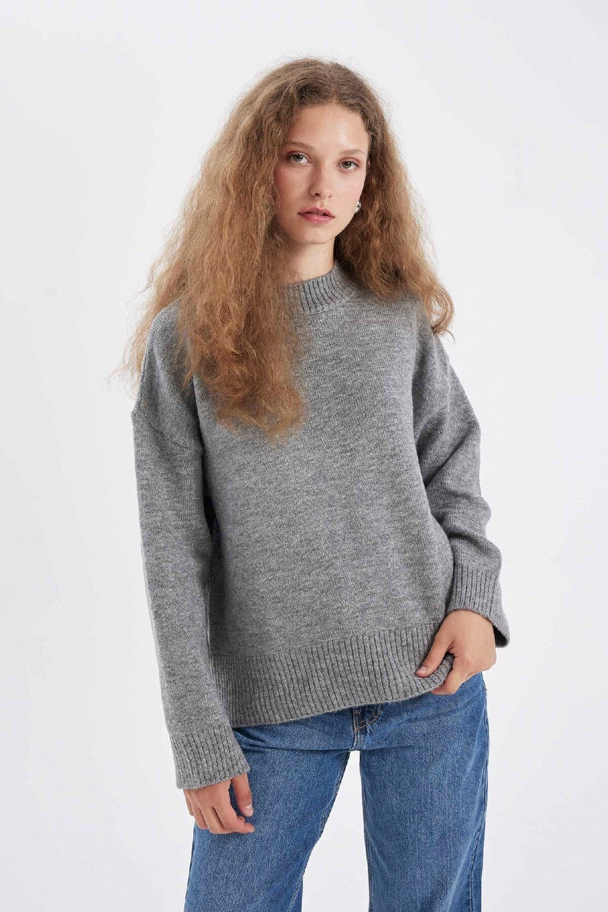 Oversize Geniş Kalıp Yarım Balıkçı Yaka Uzun Triko Kazak R6044az24wn Oversize Geniş Kalıp Yarım Balıkçı Yaka Uzun Triko Kazak R6044az24wn